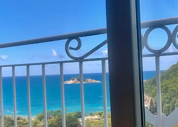 Lucice Sea View